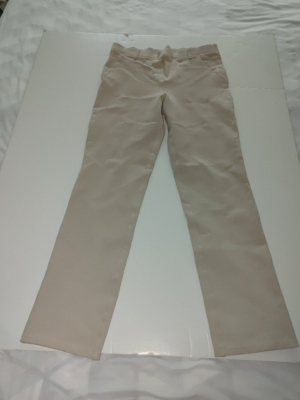 QUICE Woman's Mid Rise Pull-on Pants Size M Used